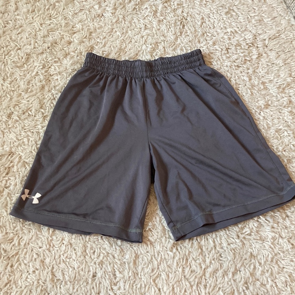 Under Armour Boys youth large